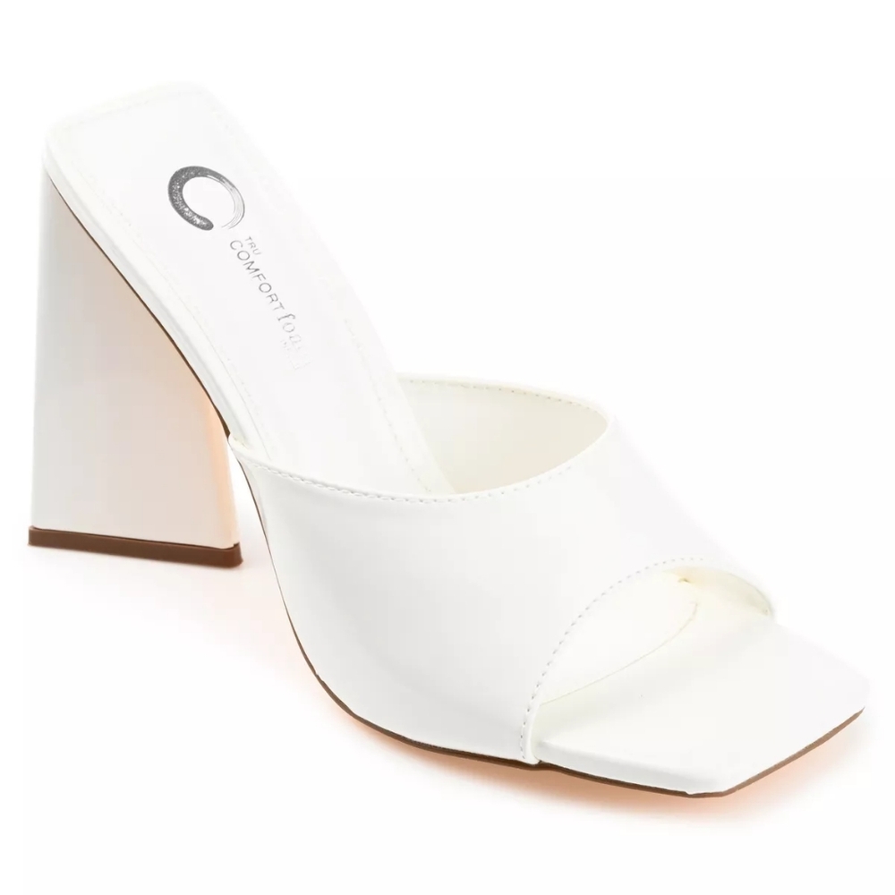 comfort plus by Predictions White Women's Shoes
